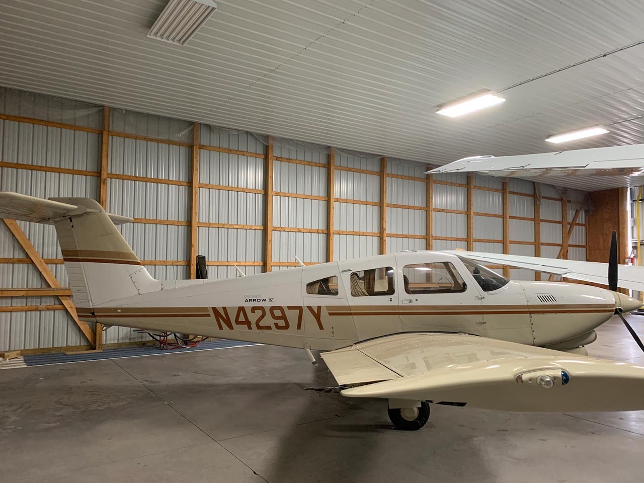 1983 Piper Arrow IV — photo 2