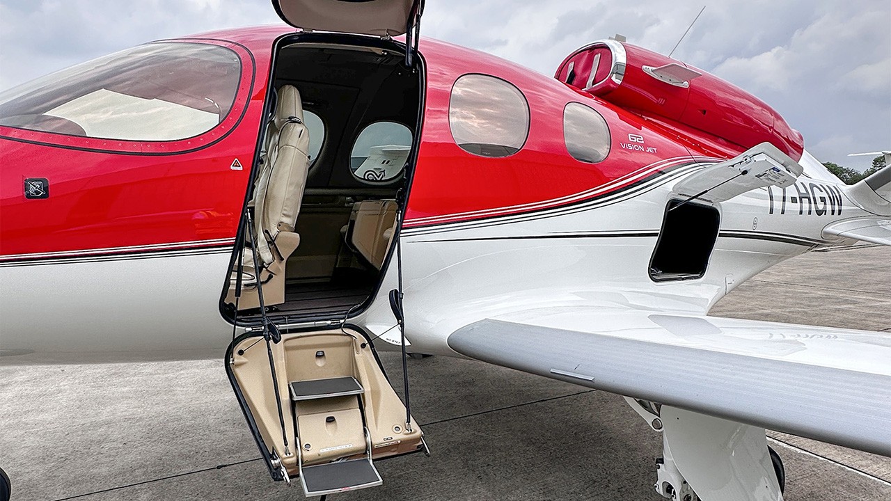 2019 Cirrus Vision SF50 — photo 3