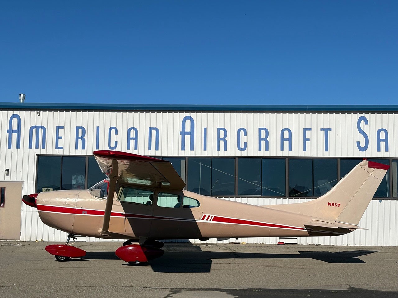 1961 Cessna 182D — photo 1