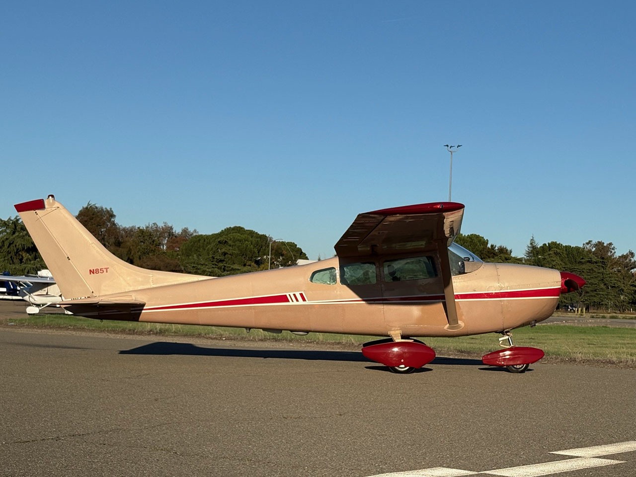 1961 Cessna 182D — photo 4