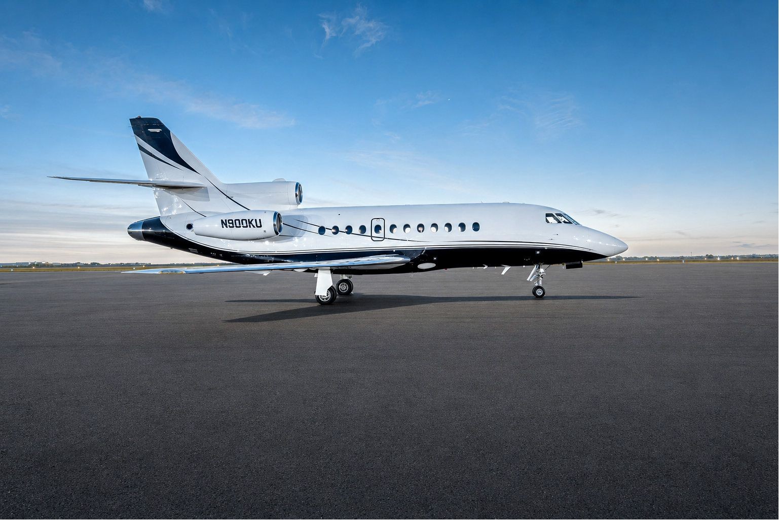 1991 Falcon 900B