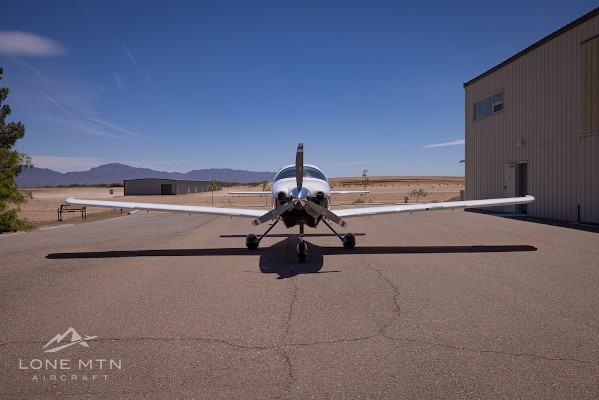 2004 Cessna / Columbia / Lancair 350 — photo 4
