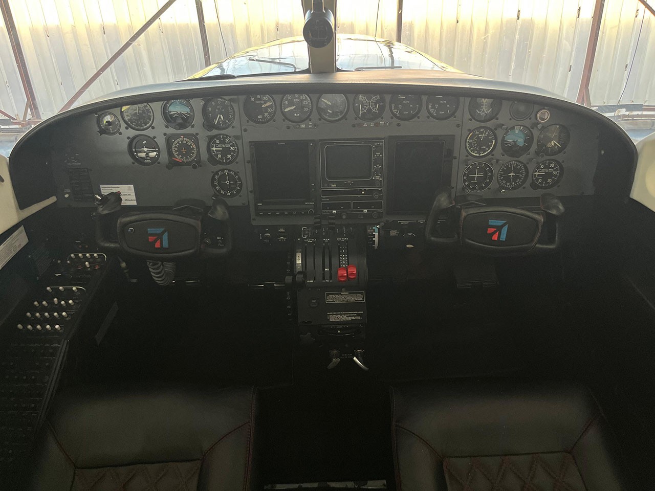 1976 Cessna 402B 5