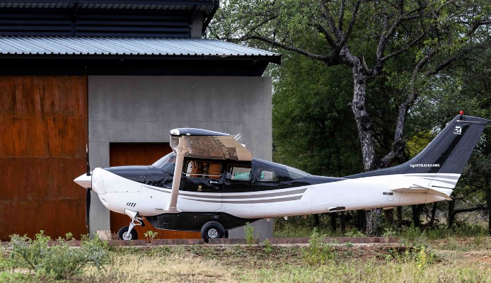 2005 Cessna T206H — photo 1
