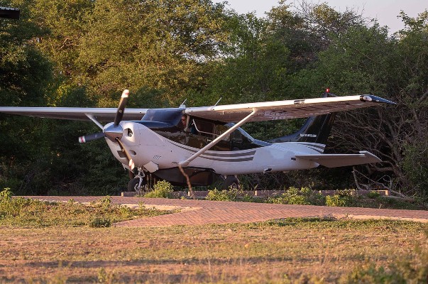 2005 Cessna T206H — photo 2