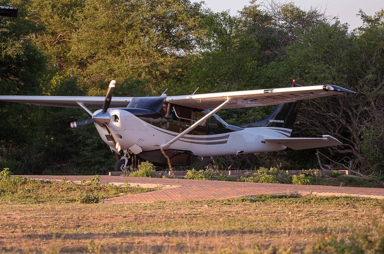 2005 Cessna T206H — photo 2