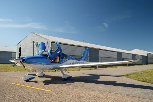 2019 Cirrus SR20 — photo 2