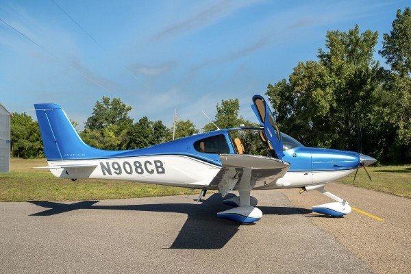 2019 Cirrus SR20 — photo 5