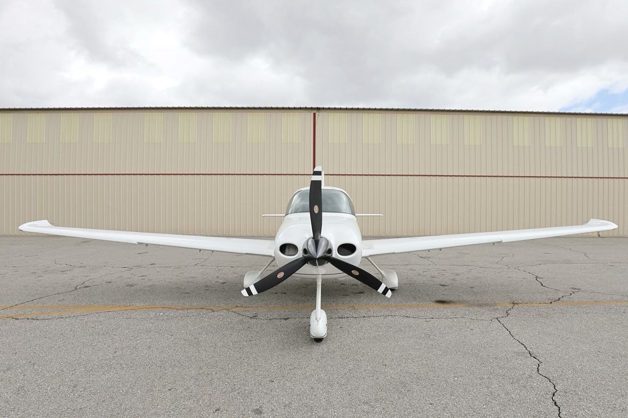2021 Cirrus SR20 — photo 3