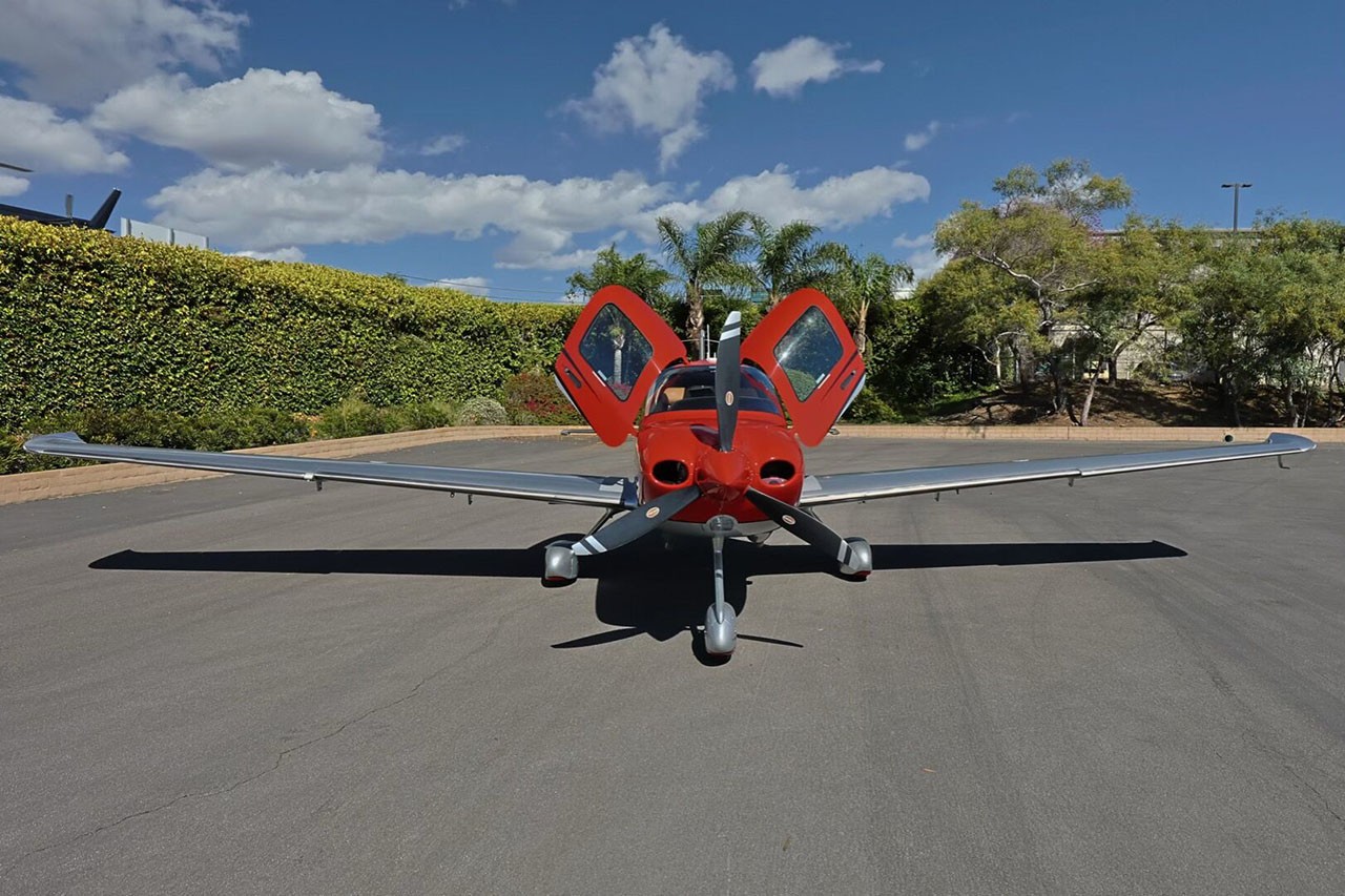 2019 Cirrus SR22-G6 — photo 3
