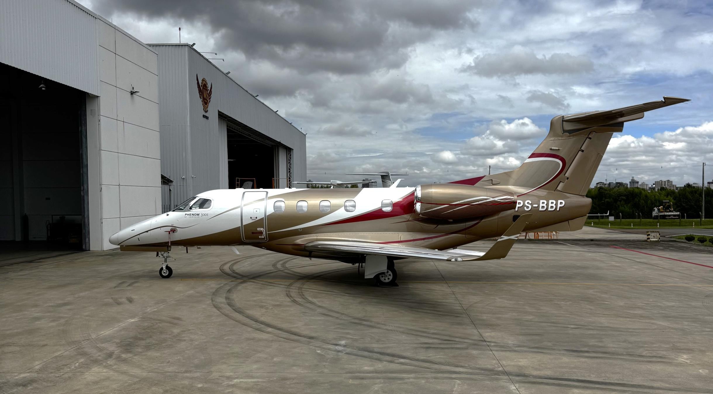 2018 Embraer Phenom 300