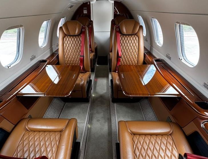 2018 Embraer Phenom 300 — photo 4