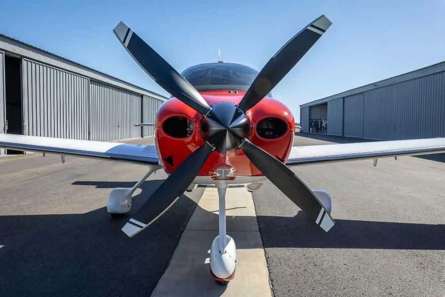 2025 Cirrus SR22T-G7 + GTS (N742CF), photo 3