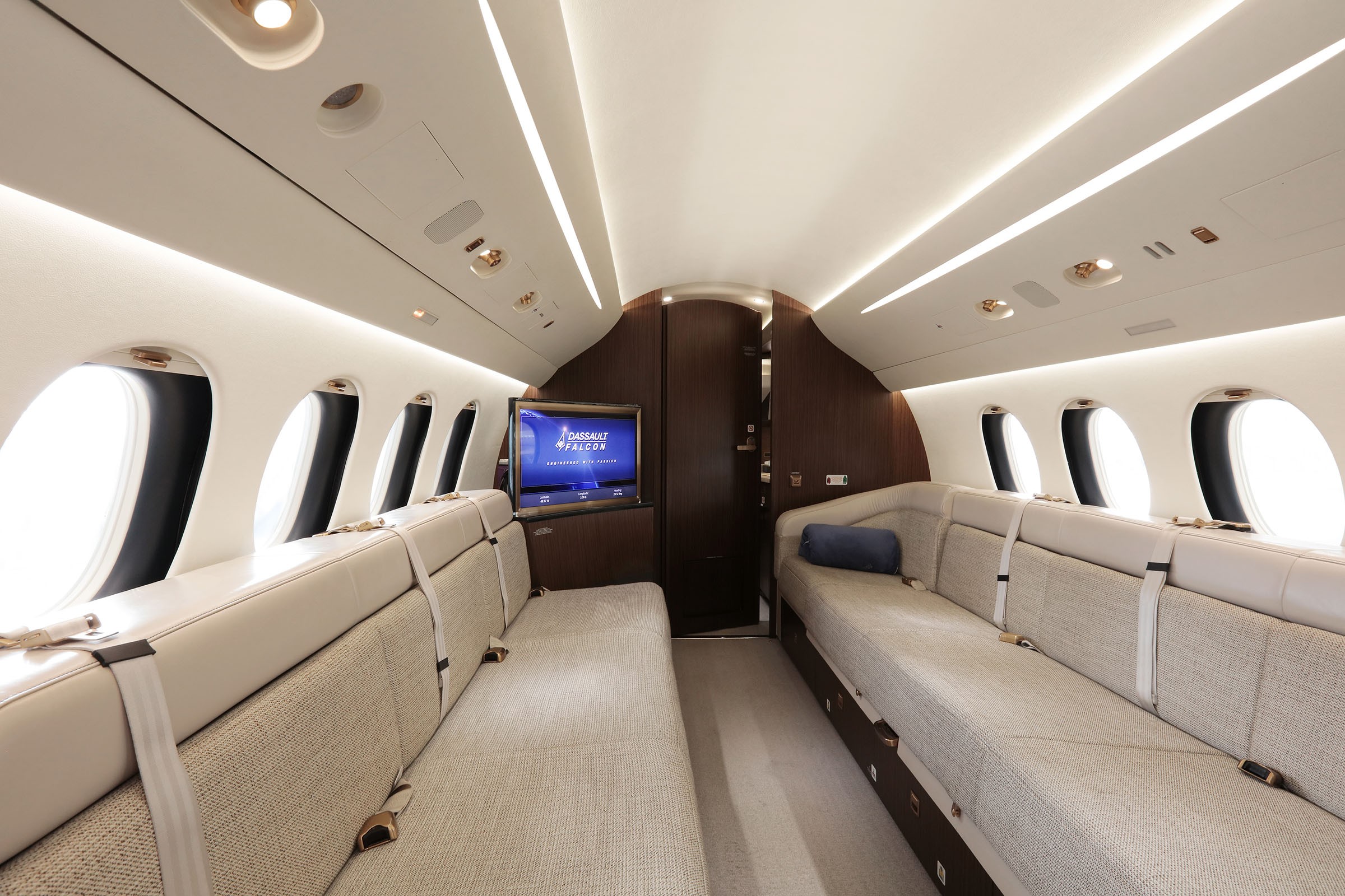 2018 Falcon Falcon 8X — photo 4