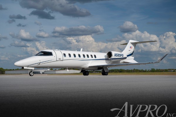 2013 Learjet 75 — photo 2