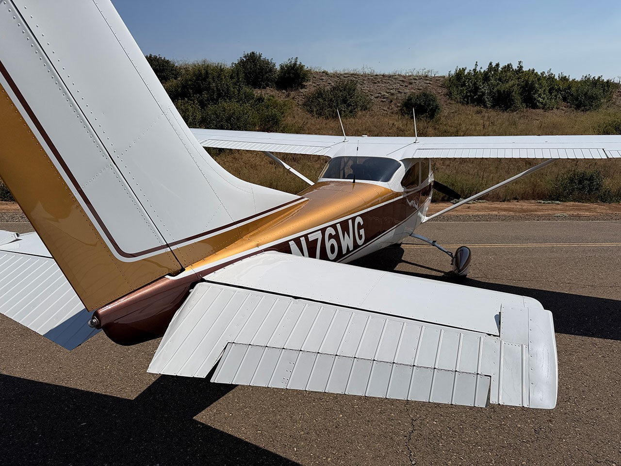 1965 Cessna 182 — photo 5