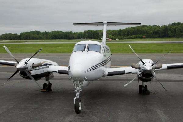 2001 Beech King Air B200 — photo 4