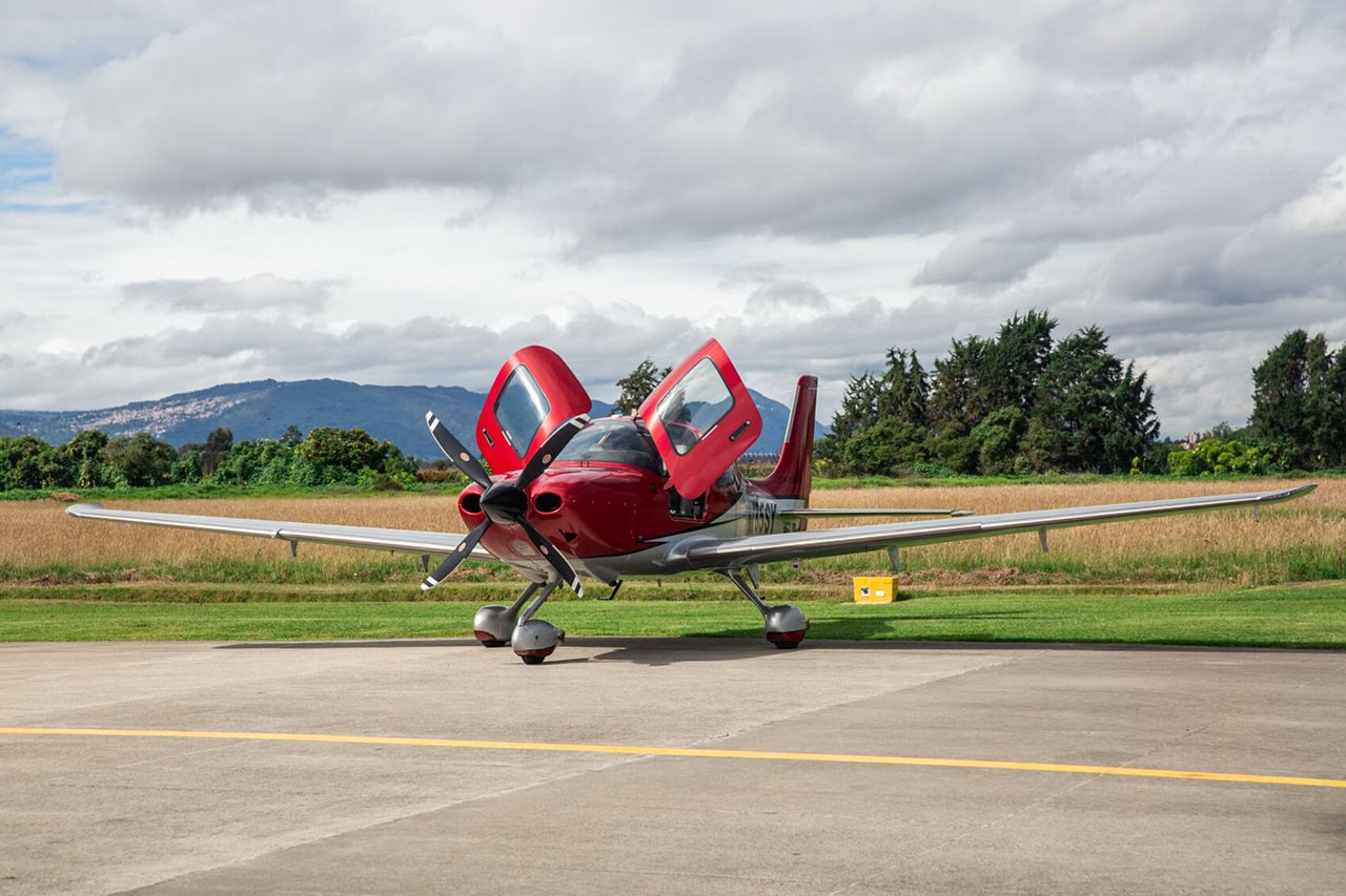 2023 Cirrus SR22T-G6 — photo 2