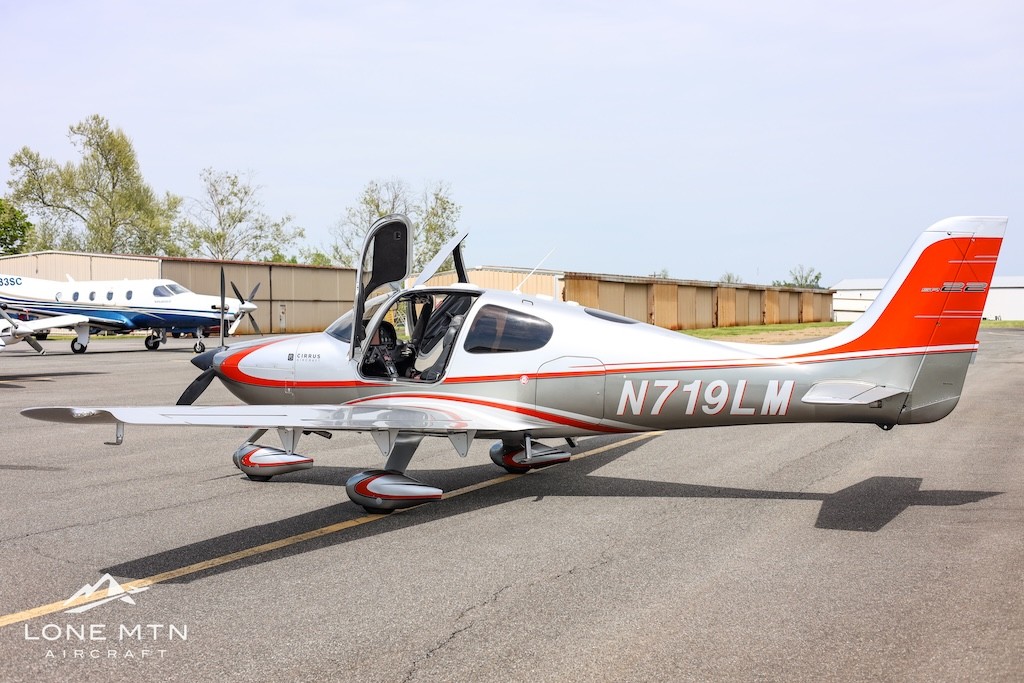 2003 Cirrus SR22 — photo 3