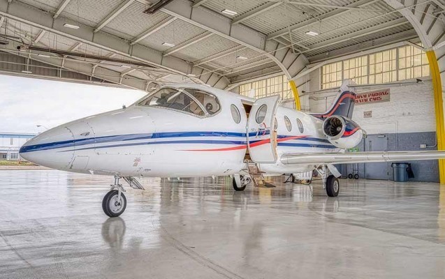 2002 Beech Beechjet 400A — photo 1