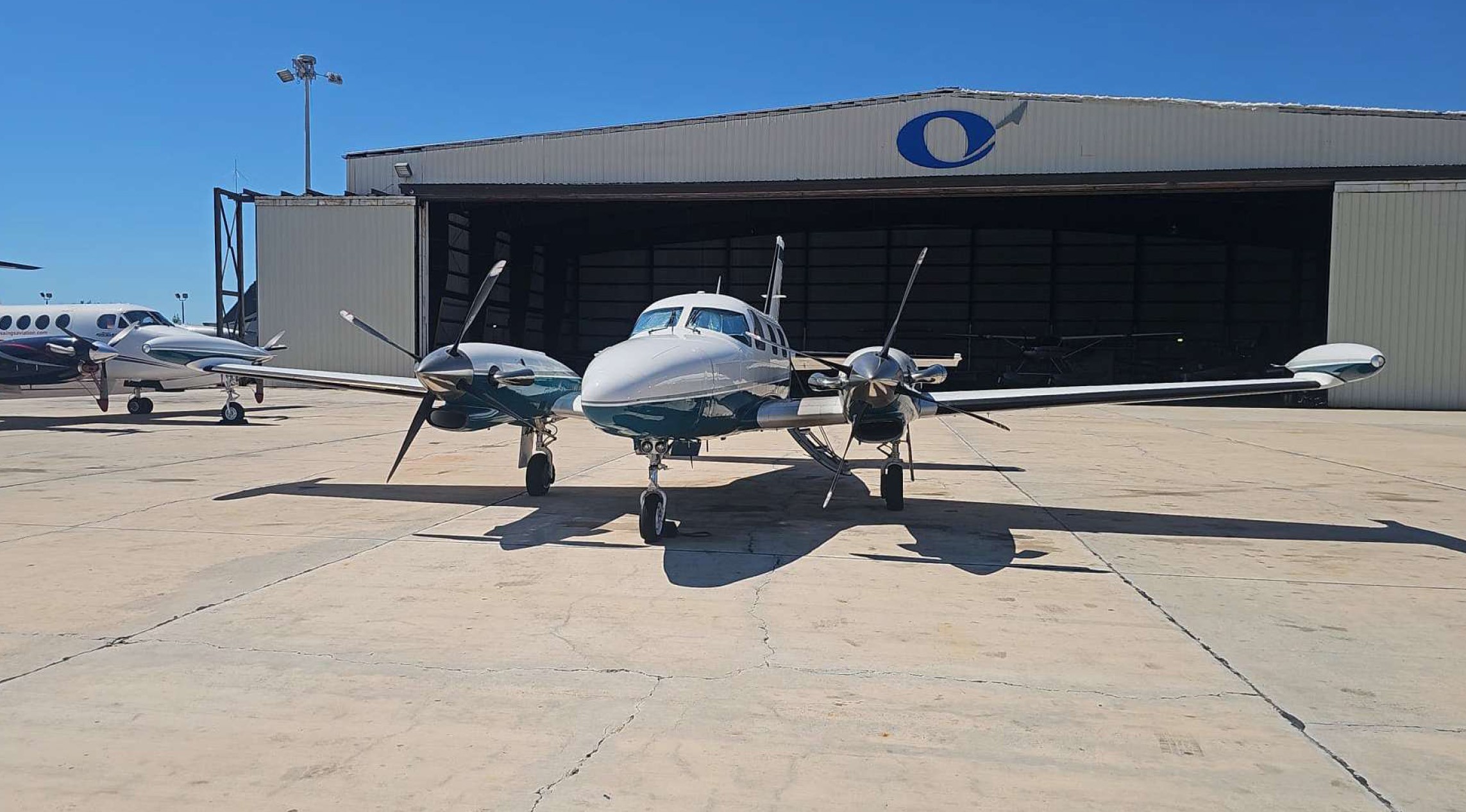 1979 Piper Cheyenne II — photo 2