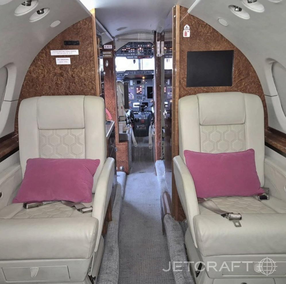 2005 Hawker 800XP — photo 2