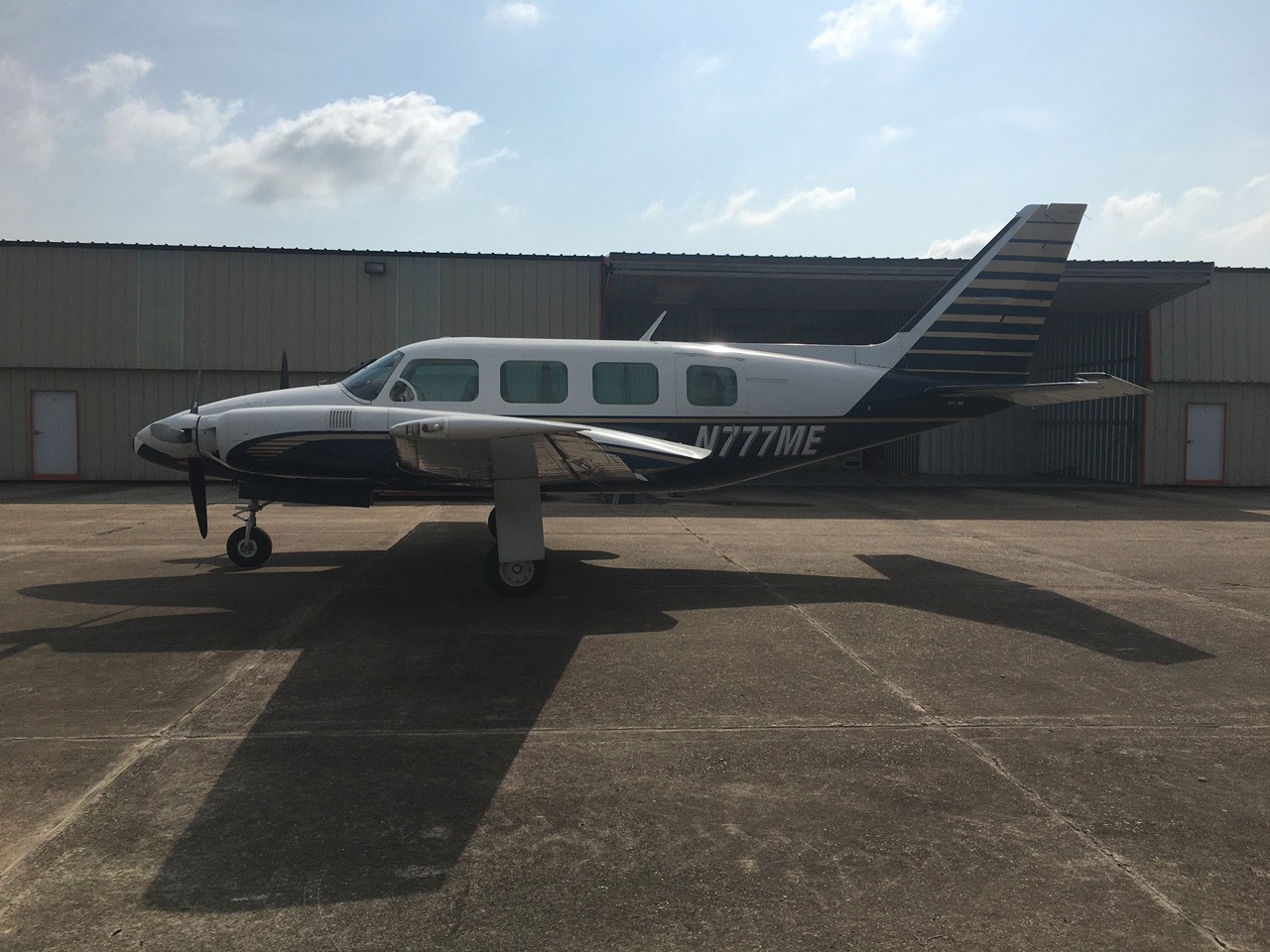1980 Piper Navajo PA-31-325C/R