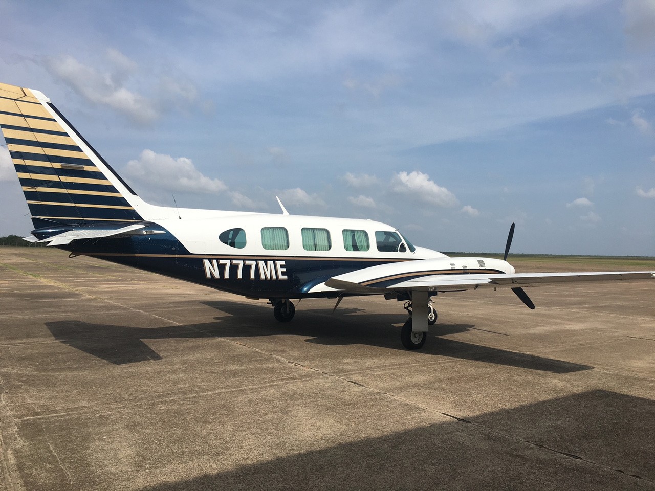 1980 Piper Navajo PA-31-325C/R — photo 3