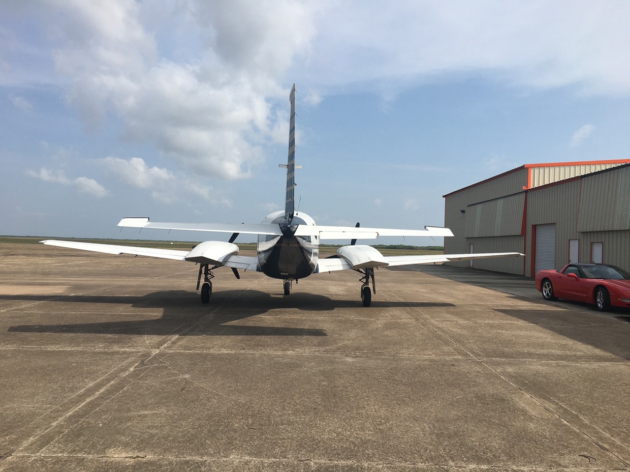 1980 Piper Navajo PA-31-325C/R — photo 4