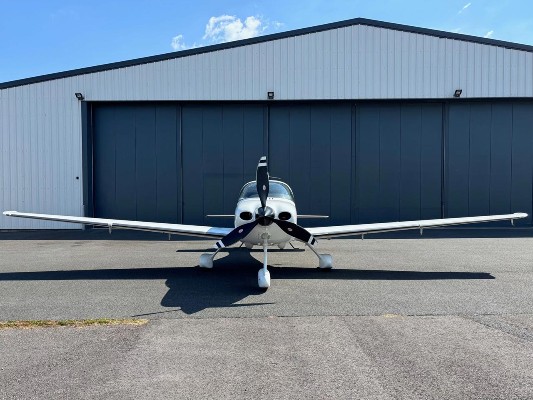 2015 Cirrus SR22T-G5 — photo 2