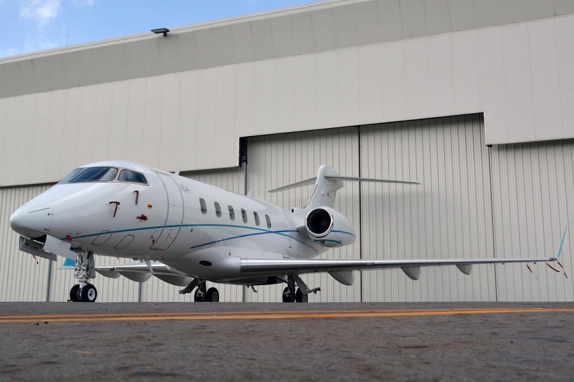 2012 Bombardier Challenger 300