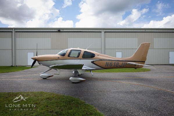 2023 Cirrus SR22-G6 — photo 2