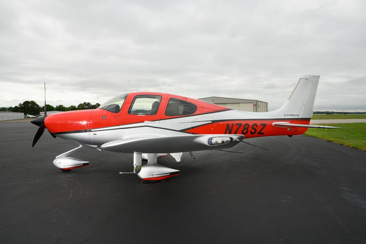 2016 Cirrus SR22-G5 — photo 1
