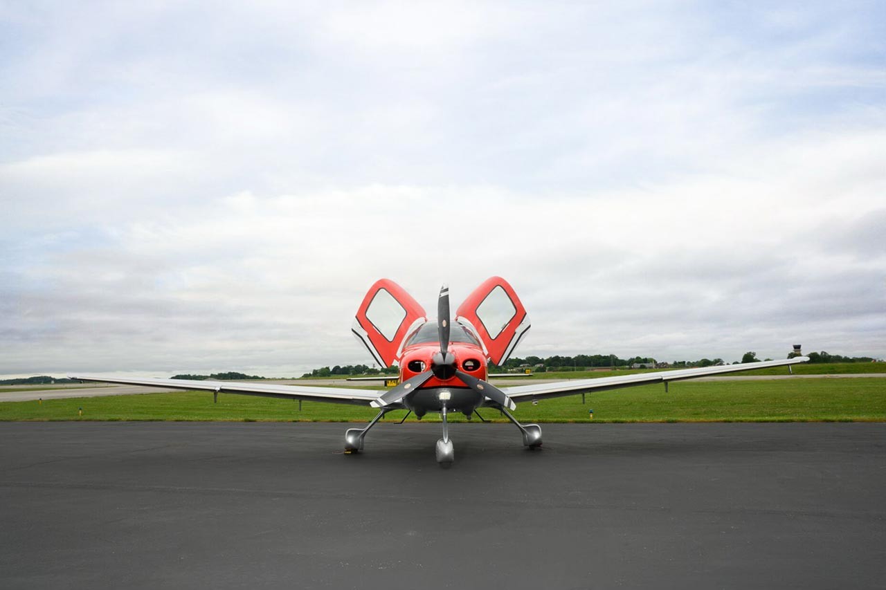 2016 Cirrus SR22-G5 — photo 3