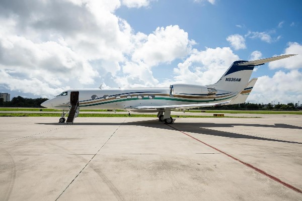 2002 Gulfstream G-IVSP — photo 1