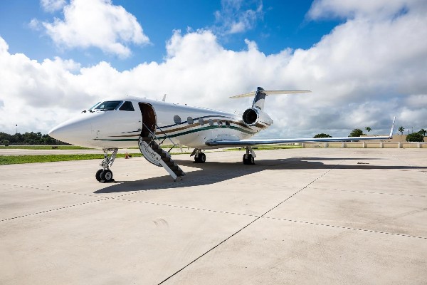 2002 Gulfstream G-IVSP — photo 2