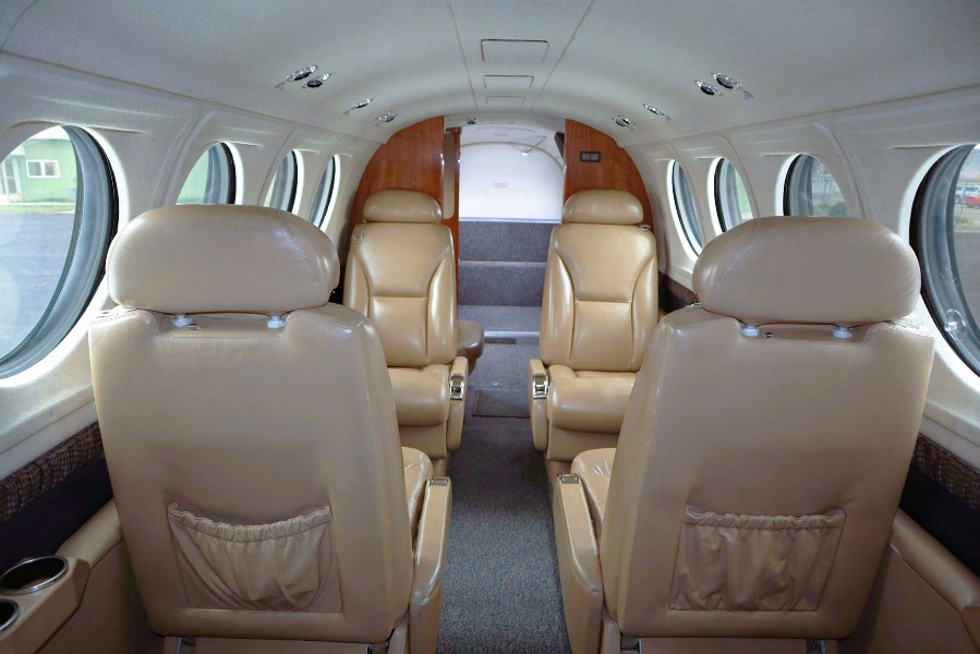 2010 Beechcraft Beech King Air B200 GT, photo 5
