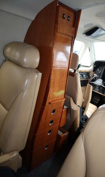 2010 Beechcraft Beech King Air B200 GT, photo 9