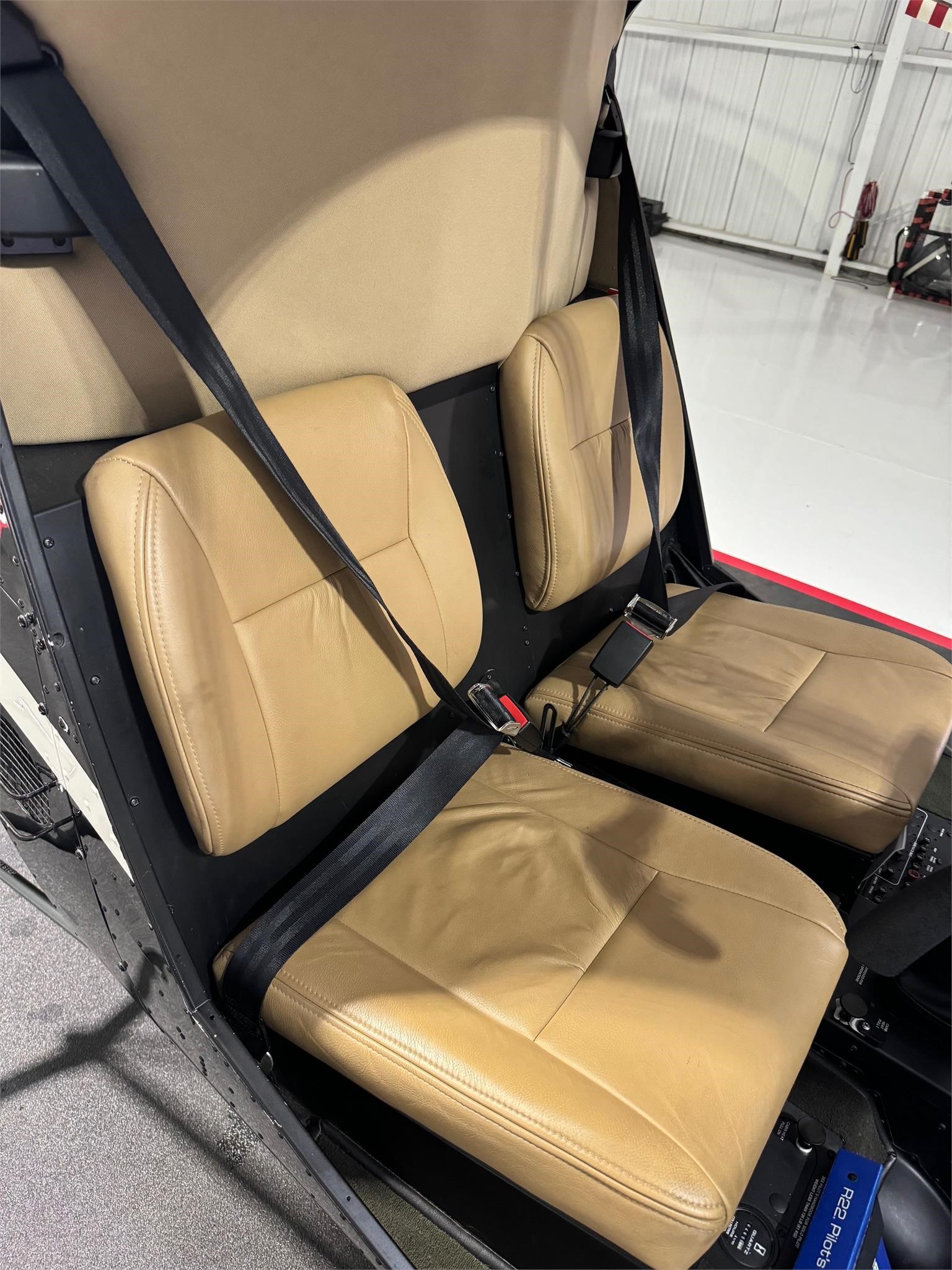 2021 Robinson R22 3