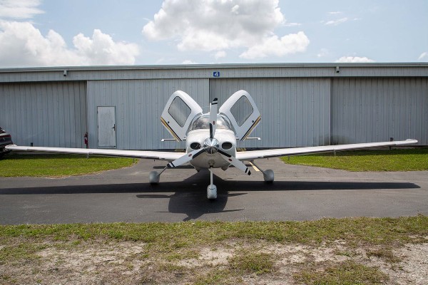 2004 Cirrus SR22-G2 — photo 4