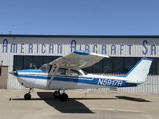 1965 Cessna 172G — photo 1