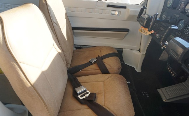 1981 Cessna 152 — photo 2