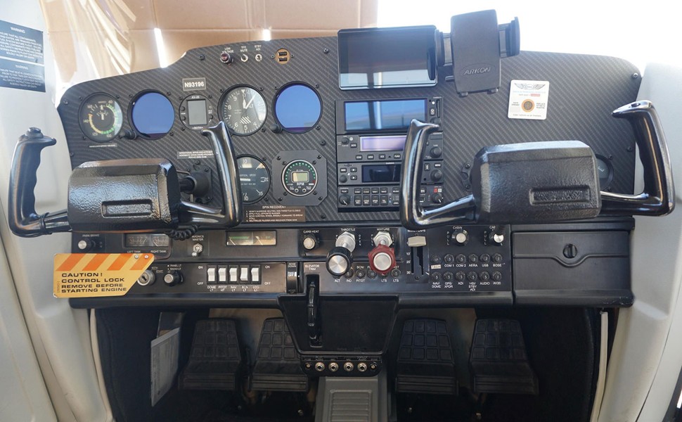 1981 Cessna 152, photo 3