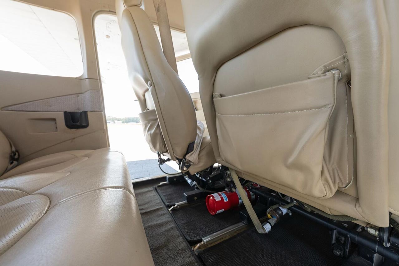 2008 Cessna 172S Skyhawk SP 4