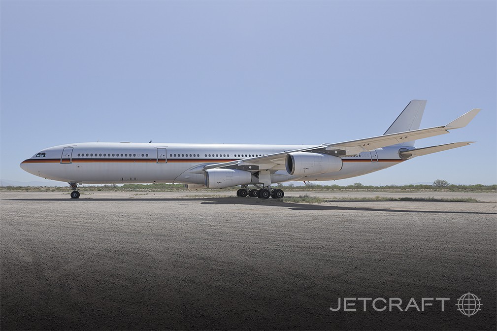 2000 Airbus A340-300