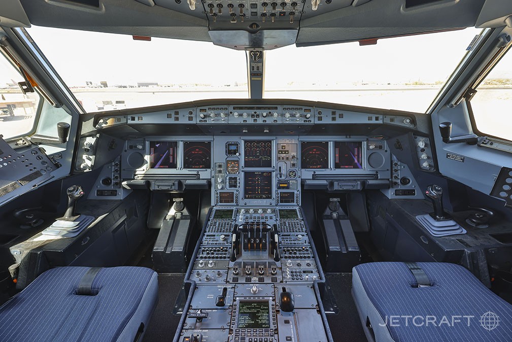 2000 Airbus A340-300 5