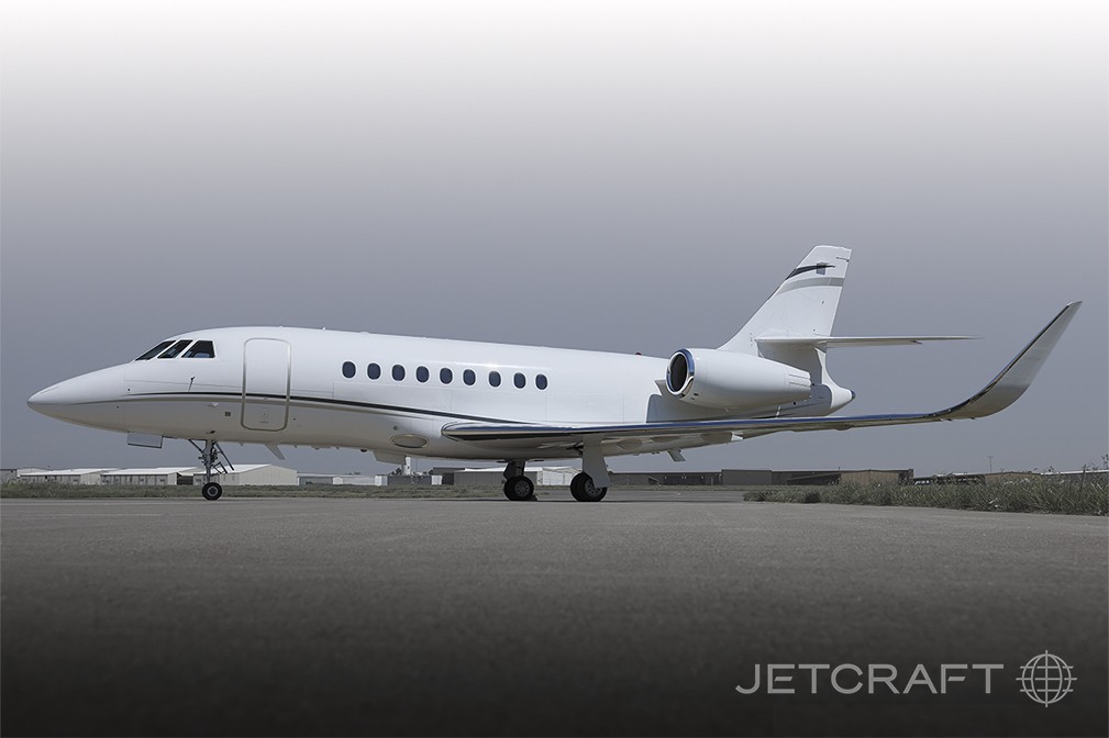2005 Falcon 2000 — photo 1