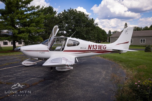 2002 Cirrus SR20 — photo 2