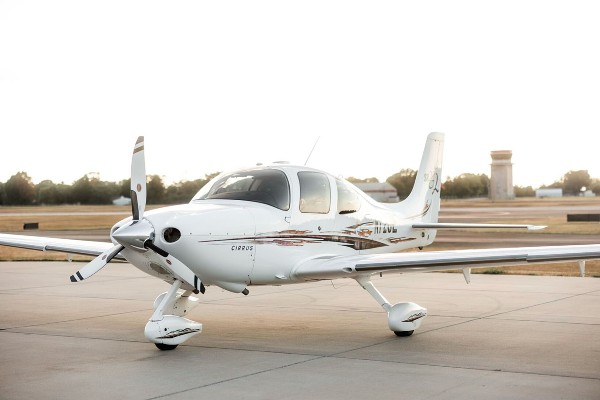 2005 Cirrus SR22-G2 — photo 2