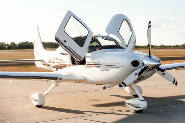 2005 Cirrus SR22-G2 — photo 5
